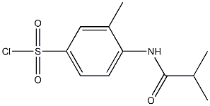 3-methyl-4-(2-methylpropanamido)benzene-1-sulfonyl chloride Struktur