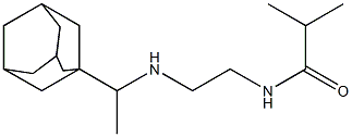 N-(2-{[1-(adamantan-1-yl)ethyl]amino}ethyl)-2-methylpropanamide Struktur