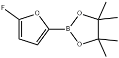2-(5-fluorofuran-2-yl)-4,4,5,5-tetramethyl- Struktur