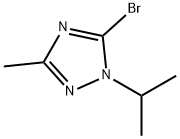 1H-1,2,4-Triazole, 5-bromo-3-methyl-1-(1-methylethyl)- Struktur