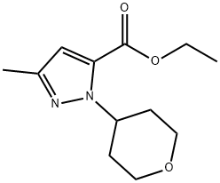 1H-Pyrazole-5-carboxylic acid, 3-methyl-1-(tetrahydro-2H-pyran-4-yl)-, ethyl ester 化学構造式
