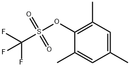 Methanesulfonic acid, 1,1,1-trifluoro-, 2,4,6-trimethylphenyl ester Struktur