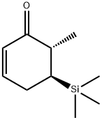 2-Cyclohexen-1-one, 6-methyl-5-(trimethylsilyl)-, (5S-trans)- (9CI)