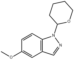 1H-Indazole, 5-methoxy-1-(tetrahydro-2H-pyran-2-yl)- Struktur