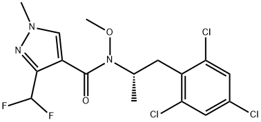 1H-Pyrazole-4-carboxamide, 3-(difluoromethyl)-N-methoxy-1-methyl-N-[(1S)-1-methyl-2-(2,4,6-trichlorophenyl)ethyl]- Struktur
