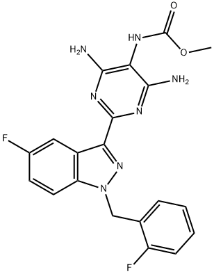 Methyl N-[4,6-diamino-2-[5-fluoro-1-[(2-fluorophenyl)methyl]-1H-indazol-3-yl]-5-pyrimidinyl]carbamate Struktur