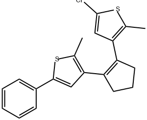 Thiophene, 5-chloro-2-methyl-3-[2-(2-methyl-5-phenyl-3-thienyl)-1-cyclopenten-1-yl]- 结构式
