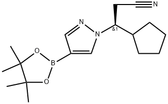 1H-Pyrazole-1-propanenitrile, β-cyclopentyl-4-(4,4,5,5-tetramethyl-1,3,2-dioxaborolan-2-yl)-, (βS)- 化学構造式