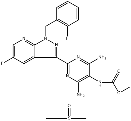 Carbamic acid, N-[4,6-diamino-2-[5-fluoro-1-[(2-fluorophenyl)methyl]-1H-pyrazolo[3,4-b]pyridin-3-yl]-5-pyrimidinyl]-, methyl ester, compd. with 1,1'-sulfinylbis[methane] (1:2) 结构式
