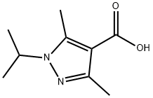 1-イソプロピル-3,5-ジメチル-1H-ピラゾール-4-カルボン酸 化学構造式