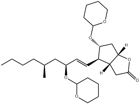 (3AR,4R,5R,6AS)-4-((3S,5S,E)-5-メチル-3-((テトラヒドロ-2H-ピラン-2-イル)オキシ)ノン-1-エン-1-イル)-5-((テトラヒドロ-2H-ピラン-2-イル)オキシ)ヘキサヒドロ-2H-シクロペンタ[B]フラン-2- 化学構造式