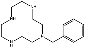 N-ベンジル-1,4,7,10-テトラアザシクロドデカン, min. 98% 化学構造式