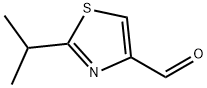 2-イソプロピル-1,3-チアゾール-4-カルブアルデヒド 化学構造式