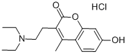 3-[2-(ジエチルアミノ)エチル]-7-ヒドロキシ-4-メチル-2H-1-ベンゾピラン-2-オン·塩酸塩 化学構造式
