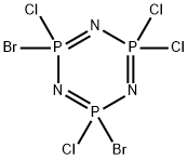 2,4-ジブロモ-2,4,6,6-テトラクロロ-2,2,4,4,6,6-ヘキサヒドロ-1,3,5,2,4,6-トリアザトリホスホリン 化学構造式