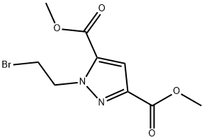 1-(2-ブロモエチル)-1H-ピラゾール-3,5-ニカルボン酸ジメチル 化学構造式