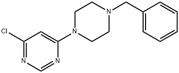 4-(4-ベンジル-1-ピペラジニル)-6-クロロピリミジン 化学構造式