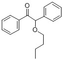 α-ブトキシ-α-フェニルアセトフェノン 化学構造式