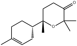(S)-ジヒドロ-2,2,6-トリメチル-6-[(S)-4-メチル-3-シクロヘキセン-1-イル]-2H-ピラン-3(4H)-オン 化学構造式