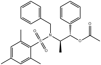 酢酸(1S,2R)-2-[N-ベンジル-N-(メシチレンスルホニル)アミノ]-1-フェニルプロピル 化学構造式