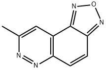 8-メチル-1,2,5-オキサジアゾロ[3,4-F]シノリン 化学構造式