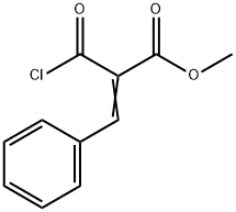 2-(Chloroformyl)-3-phenylpropenoic acid methyl ester 结构式