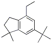 6-tert-Butyl-4-ethyl-1,1-dimethylindane Struktur