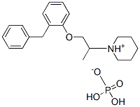 1-[1-メチル-2-[2-(フェニルメチル)フェノキシ]エチル]ピペリジン/りん酸,(1:x) 化学構造式