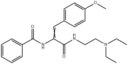 2-ベンゾイルアミノ-N-[2-(ジエチルアミノ)エチル]-3-(4-メトキシフェニル)プロペンアミド 化学構造式