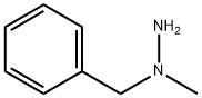 1-ベンジル-1-メチルヒドラジン 化学構造式
