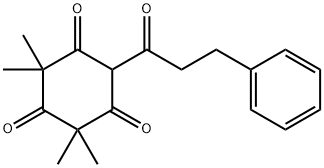 2,2,4,4-テトラメチル-6-(1-オキソ-3-フェニルプロピル)-1,3,5-シクロヘキサントリオン 化学構造式