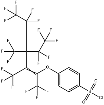 p-[[4,4,5,5,5-pentafluoro-3-(pentafluoroethyl)-1,2,3-tris(trifluoromethyl)pent-1-enyl]oxy]benzenesulphonyl chloride 结构式