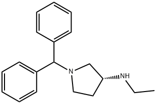 (3R)-1-(ジフェニルメチル)-N-エチル-3-ピロリジンアミン 化学構造式