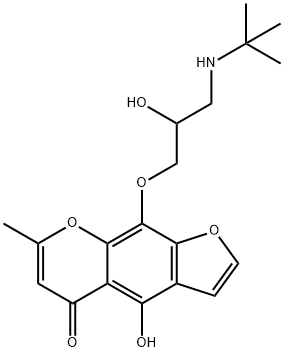 9-[3-(tert-ブチルアミノ)-2-ヒドロキシプロポキシ]-4-ヒドロキシ-7-メチル-5H-フロ[3,2-g][1]ベンゾピラン-5-オン 化学構造式
