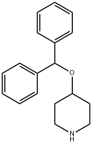 4-(ジフェニルメトキシ)ピペリジン 化学構造式