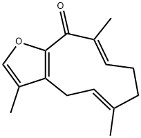 (5E,9E)-7,8-ジヒドロ-3,6,10-トリメチルシクロデカ[b]フラン-11(4H)-オン 化学構造式