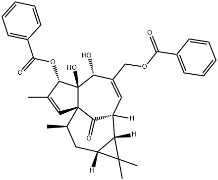 [(1S,4S,5S,6R,9S,10R,12R,14R)-4-(ベンゾイルオキシ)-5,6-ジヒドロキシ-3,11,11,14-テトラメチル-15-オキソテトラシクロ[7.5.1.01,5.010,12]ペンタデカ-2,7-ジエン-7-イル]メチル ベンゾアート 化学構造式