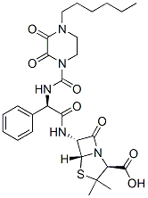 (2S,5R,6R)-6-[[(R)-[[(4-ヘキシル-2,3-ジオキソピペラジン-1-イル)カルボニル]アミノ]フェニルアセチル]アミノ]-3,3-ジメチル-7-オキソ-4-チア-1-アザビシクロ[3.2.0]ヘプタン-2-カルボン酸 化学構造式