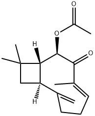 (1R,2R,4E,9S)-2-アセトキシ-4,11,11-トリメチル-8-メチレンビシクロ[7.2.0]ウンデカ-4-エン-3-オン 化学構造式
