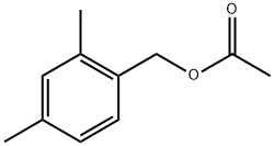 2,4-ジメチルベンゼンメタノールアセタート 化学構造式