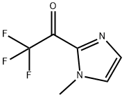 1-メチル-2-(トリフルオロアセチル)-1H-イミダゾール 化学構造式