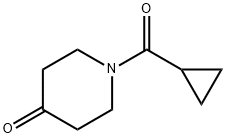 1-(シクロプロピルカルボニル)ピペリジン-4-オン 化学構造式