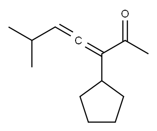 3-シクロペンチル-6-メチル-3,4-ヘプタジエン-2-オン 化学構造式
