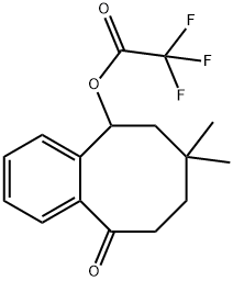 Trifluoroacetic acid 5,6,7,8,9,10-hexahydro-7,7-dimethyl-10-oxobenzocycloocten-5-yl ester Struktur