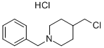 1-ベンジル-4-(クロロメチル)ピペリジン塩酸塩 化学構造式