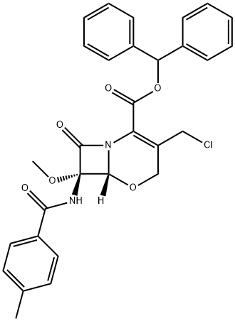 (6R,7R)-3-(クロロメチル)-7-メトキシ-7-(p-トルオイルアミノ)-8-オキソ-5-オキサ-1-アザビシクロ[4.2.0]オクタ-2-エン-2-カルボン酸ジフェニルメチル 化学構造式