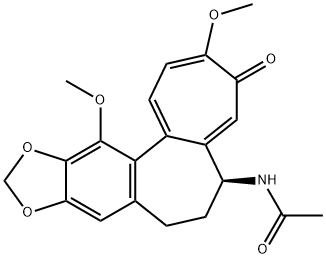(S)-6-(アセチルアミノ)-4,6,7,8-テトラヒドロ-3,13-ジメトキシヘプタレノ[1,2-f][1,3]ベンゾジオキソール-4-オン 化学構造式