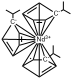 トリス(イソプロピルシクロペンタジエニル)ネオジム 化学構造式