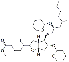 (9α,11α,13E,15S,17S)-6,9-エポキシ-5-ヨード-17,20-ジメチル-11,15-ビス[(テトラヒドロ-2H-ピラン-2-イル)オキシ]プロスタ-13-エン-1-酸メチル 化学構造式