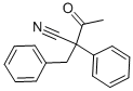2-ベンジル-3-オキソ-2-フェニルブチロニトリル 化学構造式
